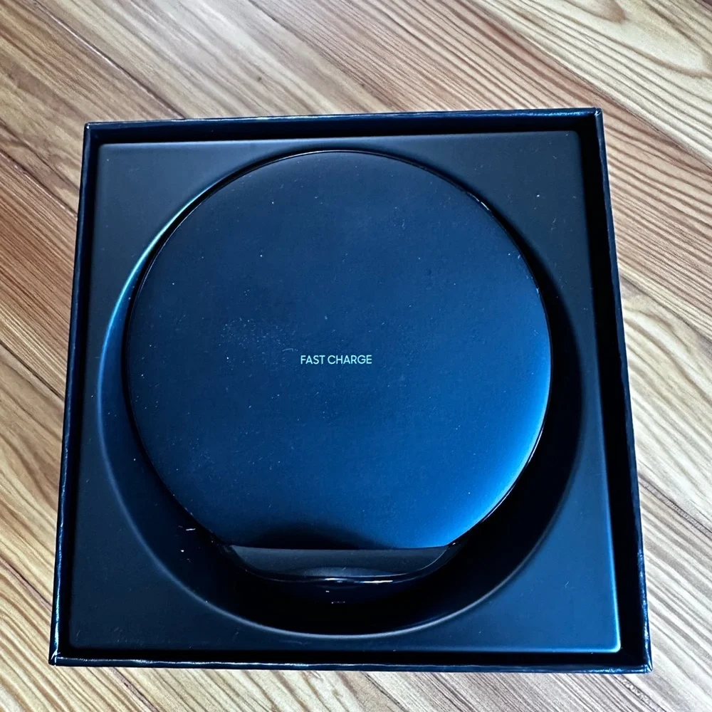 Samsung Fast Charge Wireless Stand - Black